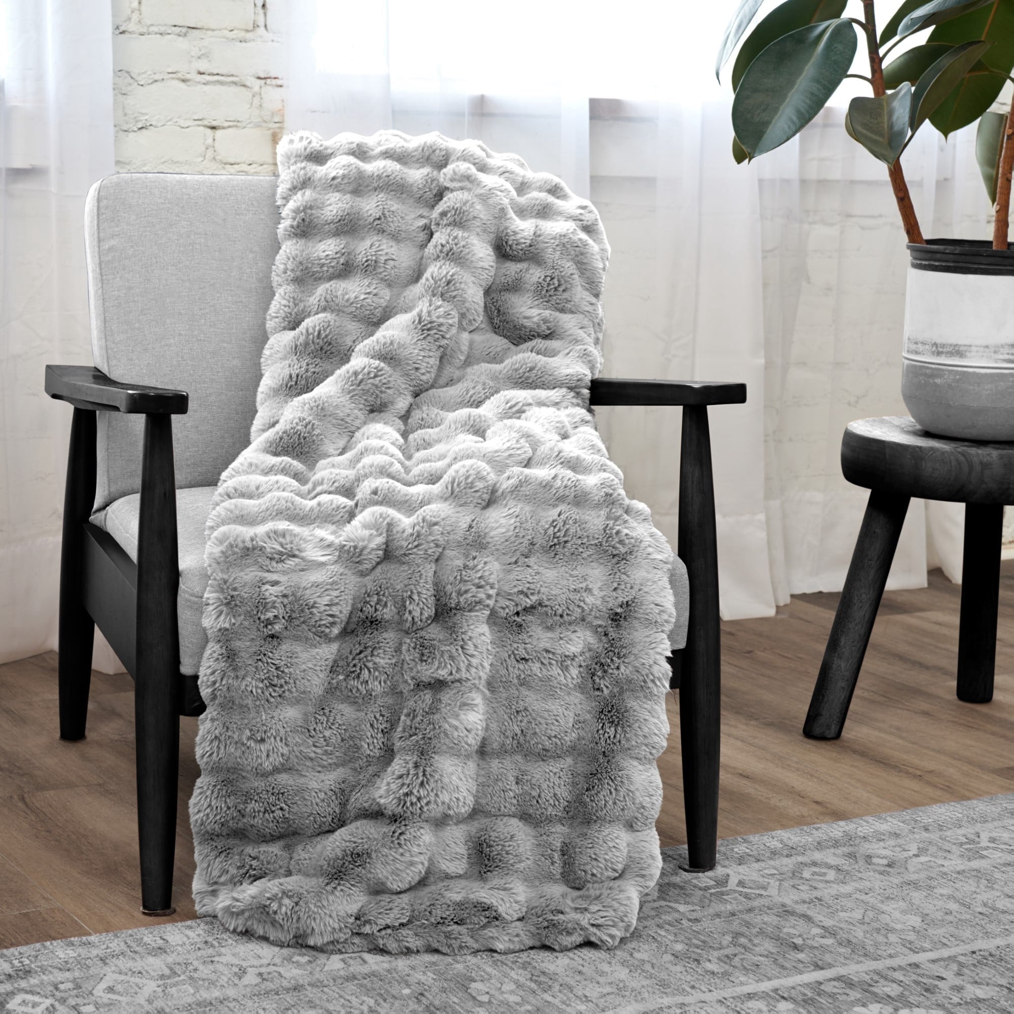 Super Soft Flannel Serenade Gray Textured Faux Fur Throw Blanket, 50 x 70 - Lightweight Plush Warm Blanket for All Seasons - Default Title