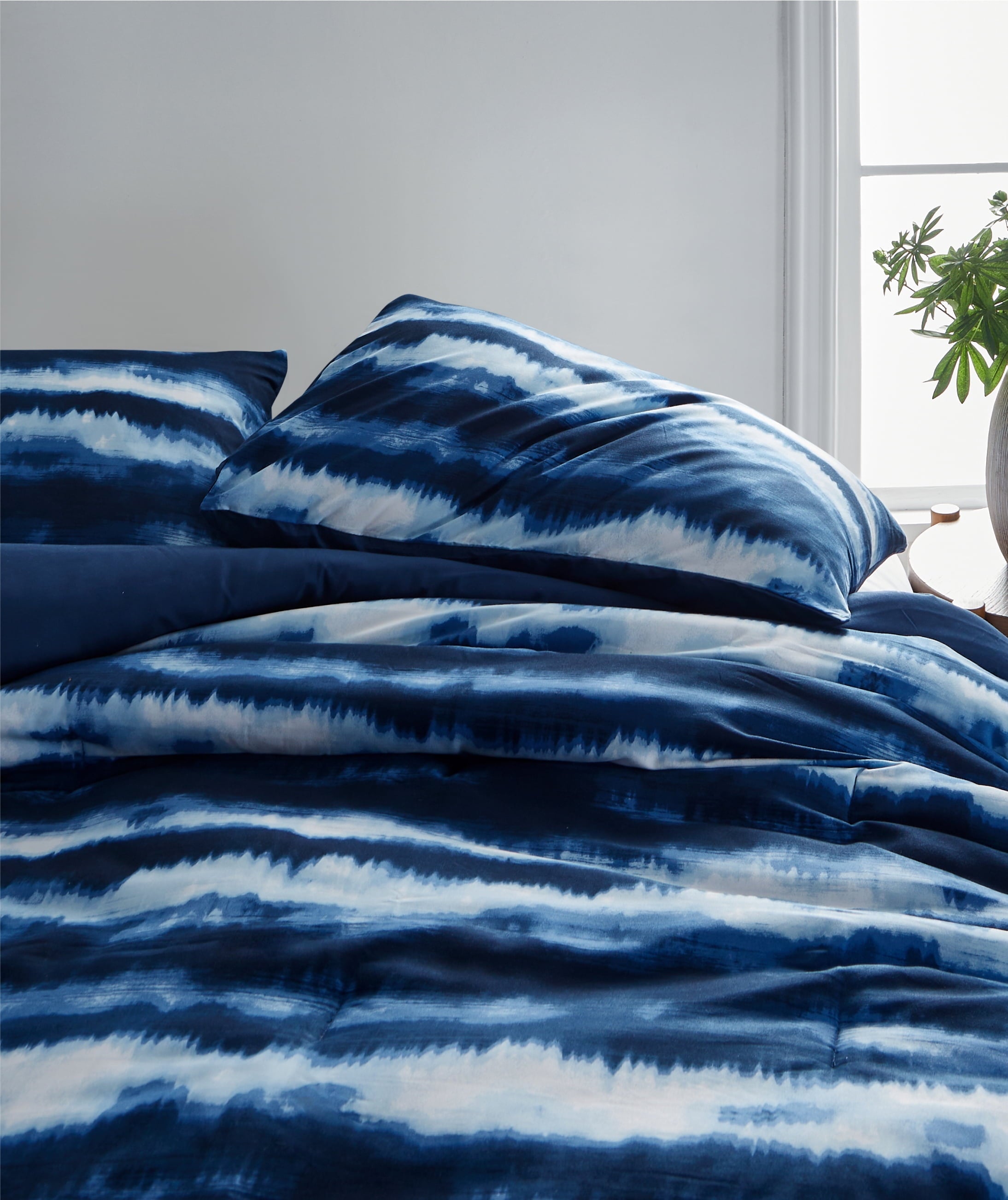 Fluffy Down Alternative Tie Dye Navy 3 Piece Comforter Set, Full - Hypoallergenic Ultra-Fluffy Quilt for Winter - Default Title
