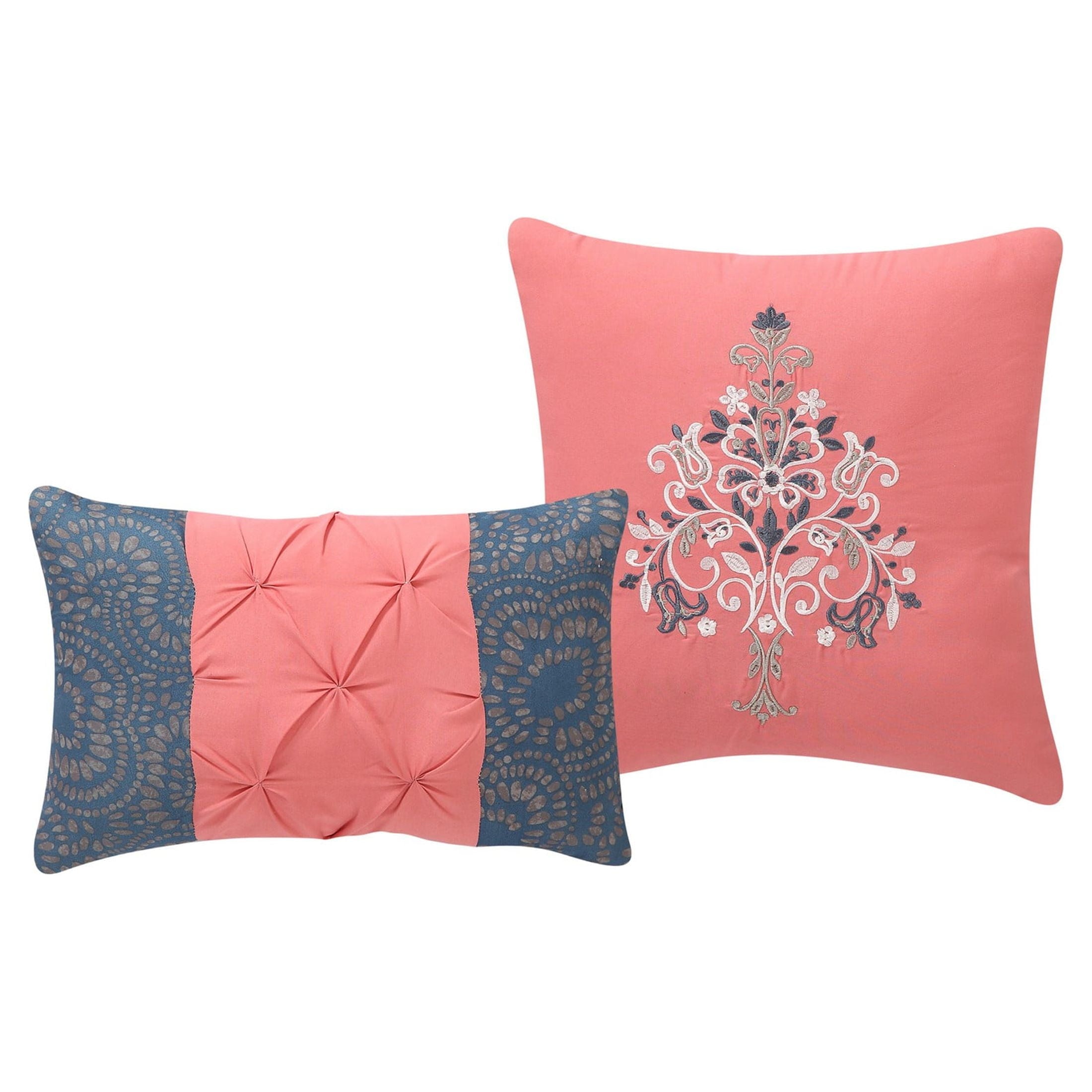 Heavyweight Warmth Casa Real 5-Piece Coral Damask Reversible Comforter Set, King, Adult, Unisex - Cloud-Like Soft Lightweight Bed Comforter Detail