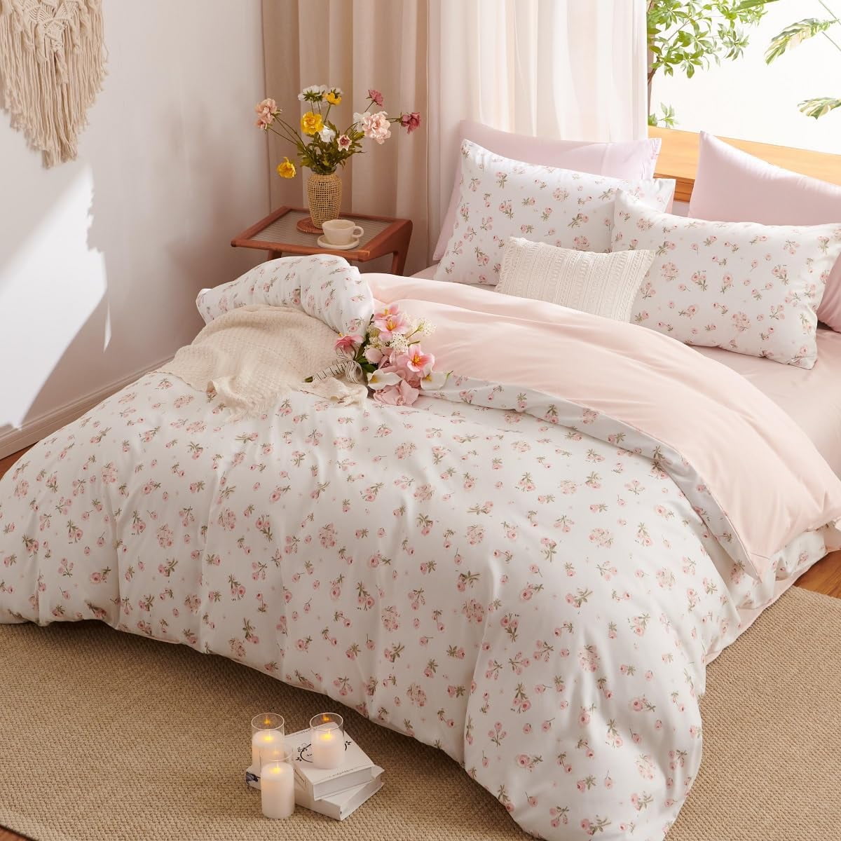 Fluffy Down Alternative Pink loyalty Floral Comforter Queen Sets, 3 Pieces Chic Botanical Pink White Floral Reversible Comforter for All Season - Hypoallergenic Ultra-Fluffy Quilt for Winter Detail