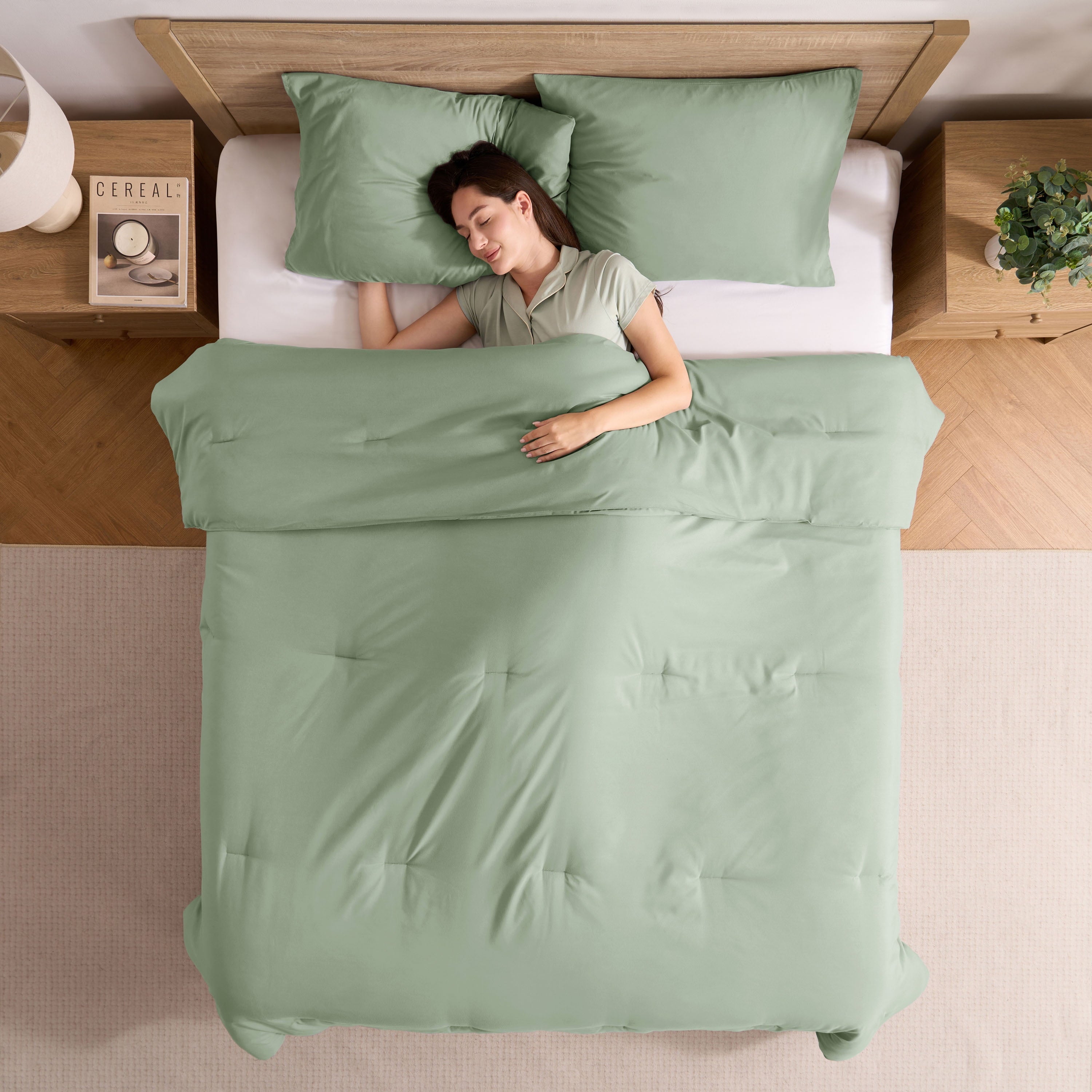 Heavyweight Warmth Comforter Sets, All Season Lightweight Solid Queen Comforter Set, 3-Pc Bedding Sets, Sage Green - Luxurious Quilted Duvet Cover Set Detail