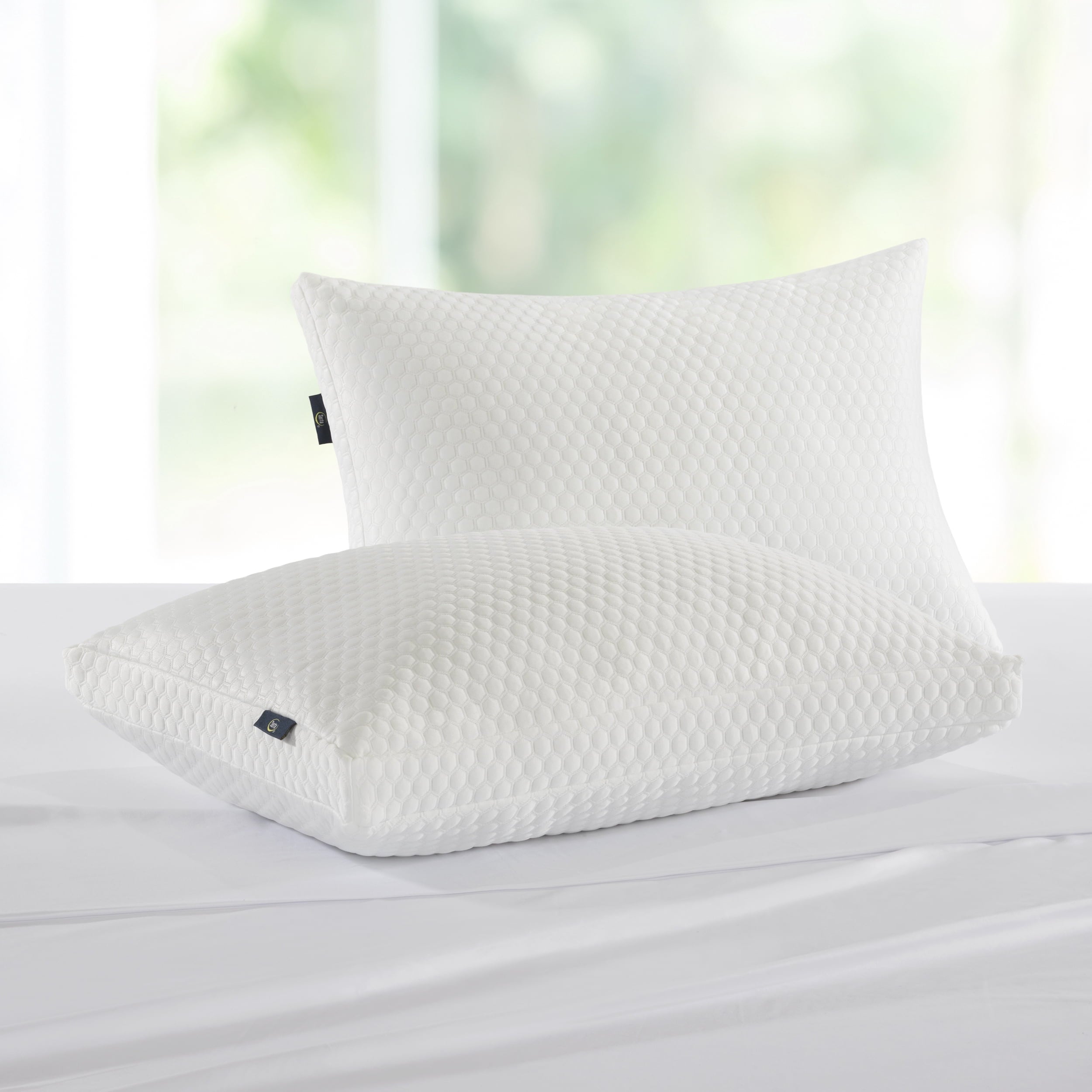 Orthopedic Support Sleep Chill Standard/Queen Bed Pillow, Hypoallergenic Fill - Orthopedic Shredded Foam Bed Pillow Set Detail