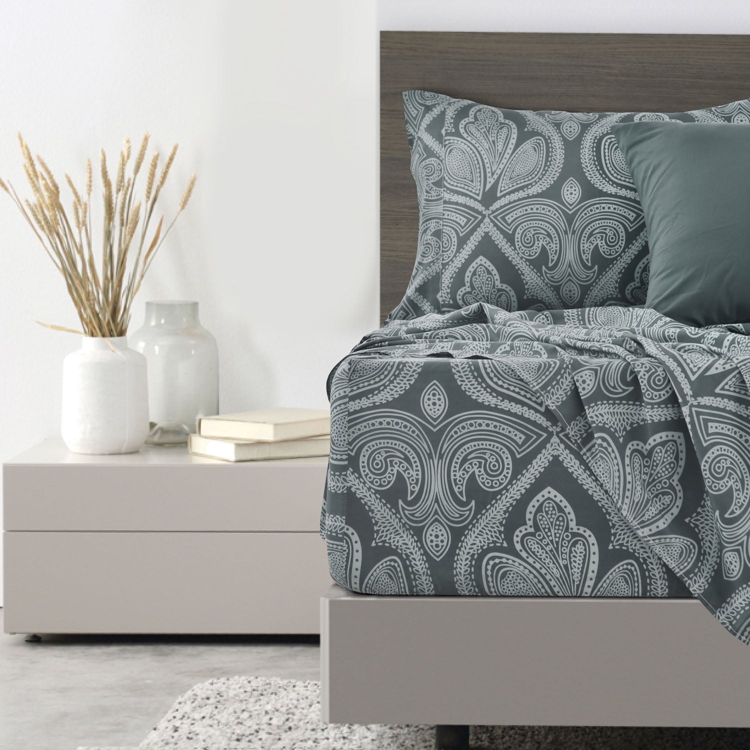 Ultra-Soft Queen Bed Sheets Set - 6 Piece Brushed Microfiber Bed Sheet - Shrinkage and Fade Resistant - (Queen, Grey) - Breathable Egyptian Cotton Flat & Fitted Sheets Detail