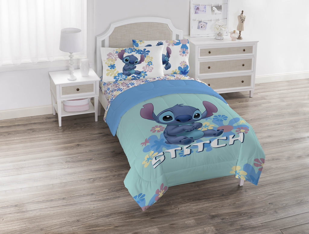 Fluffy Down Alternative Lilo and Stitch Sweet Stitch 5 Piece Twin Size Kids Comforter Set with Sham - Super Soft Bed Set for Kids - All-Season Down Alternative Comforter Insert Detail