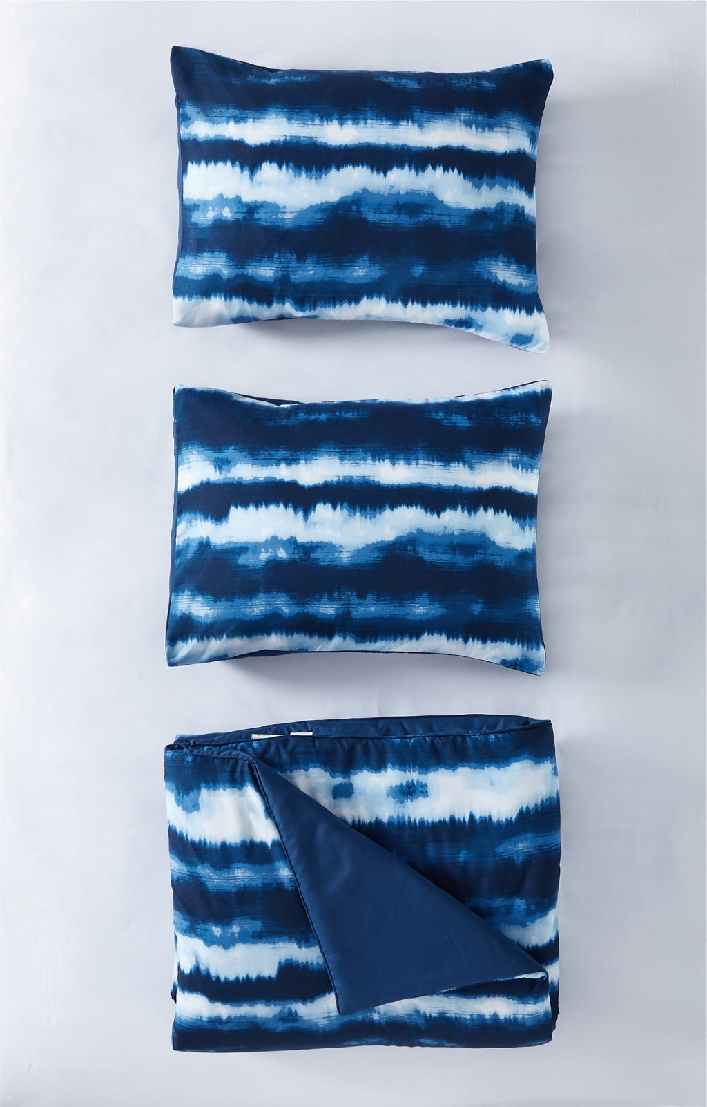 Fluffy Down Alternative Tie Dye Navy 3 Piece Comforter Set, Full - Hypoallergenic Ultra-Fluffy Quilt for Winter Detail