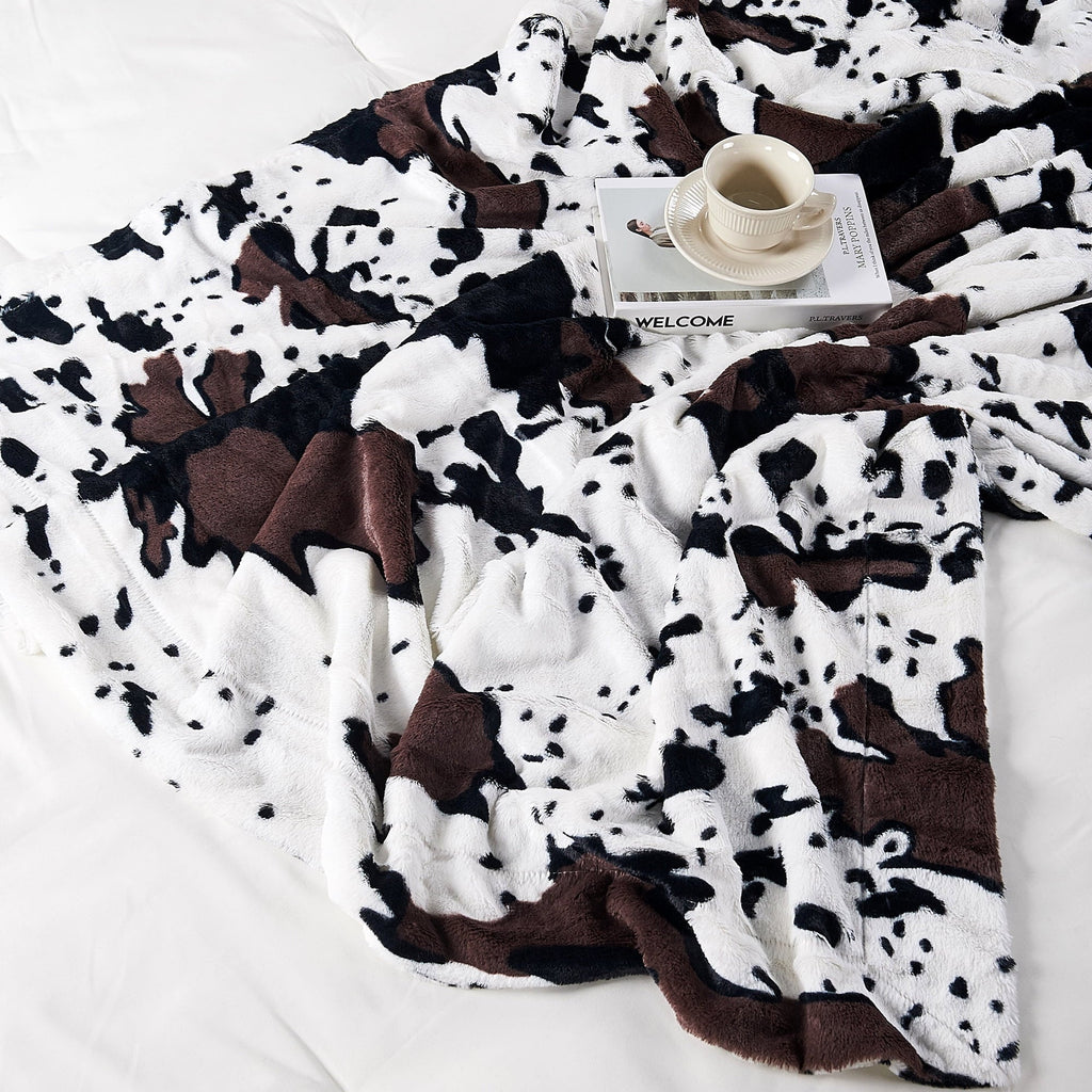 Lightweight Warm Cow Print Double Sided Faux Fur Throw Blanket, Soft Cozy Fuzzy Black and White Throw, 50x60 inches - Super Soft Reversible Sherpa Flannel Blanket Detail