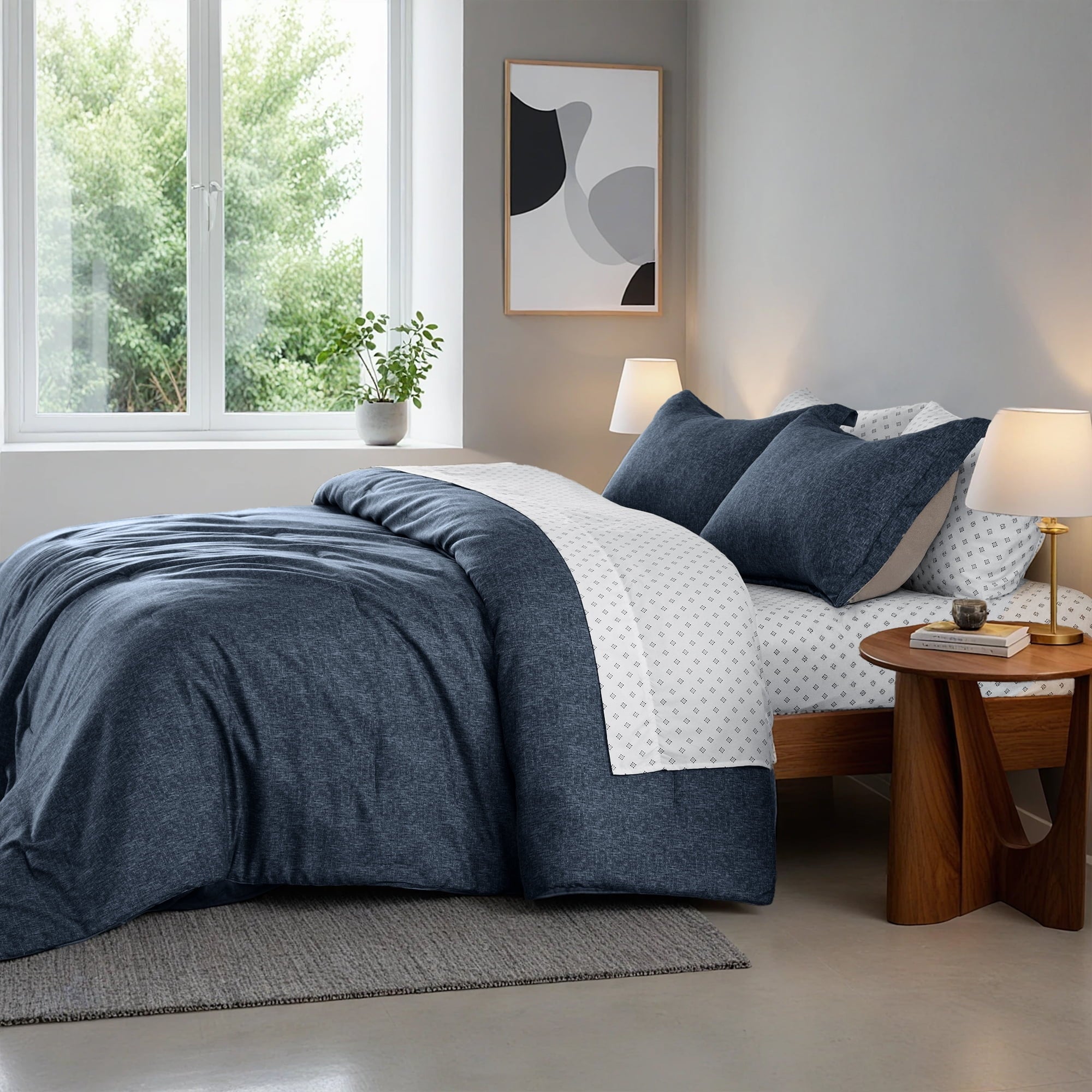 Luxurious Quilted Queen Size Comforter Set, 7-Piece Reversible Bed in a Bag with Sheets, Navy - All-Season Down Alternative Comforter Insert Detail