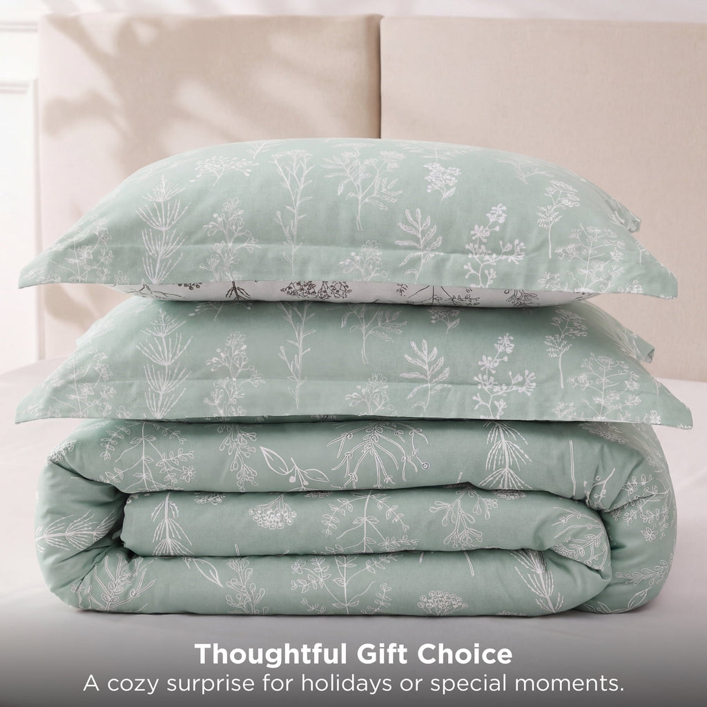 All-Season 3 Pieces Sage Green Queen Size Comforter Sets, Cute Flowers Botanical Lightweight Soft Bedding Set with 2 Pillow Shams - Cloud-Like Soft Lightweight Bed Comforter Detail