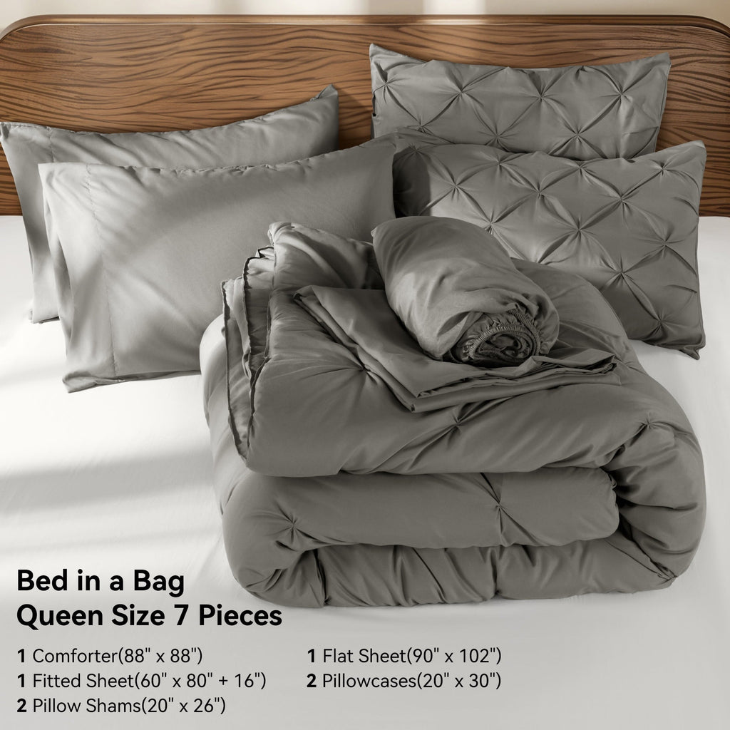 Hypoallergenic Cloud Queen Comforter Set, 7 Pieces Bedding Sets for All Season, Bed in a Bag with Pleated Comforter - Flat Sheet & Fitted ... - Cloud-Like Soft Lightweight Bed Comforter Detail