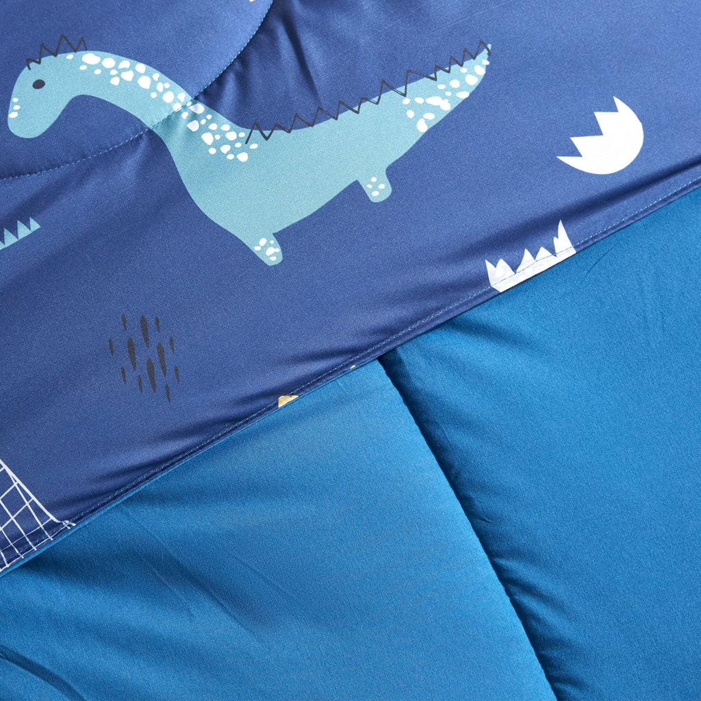 Fluffy Down Alternative Kids Bedding Comforter Set Twin/Twin Xl Size - Super Soft & Cute Printed 2-Piece Comforter Set All Seasons for Boys, ... - All-Season Down Alternative Comforter Insert Detail
