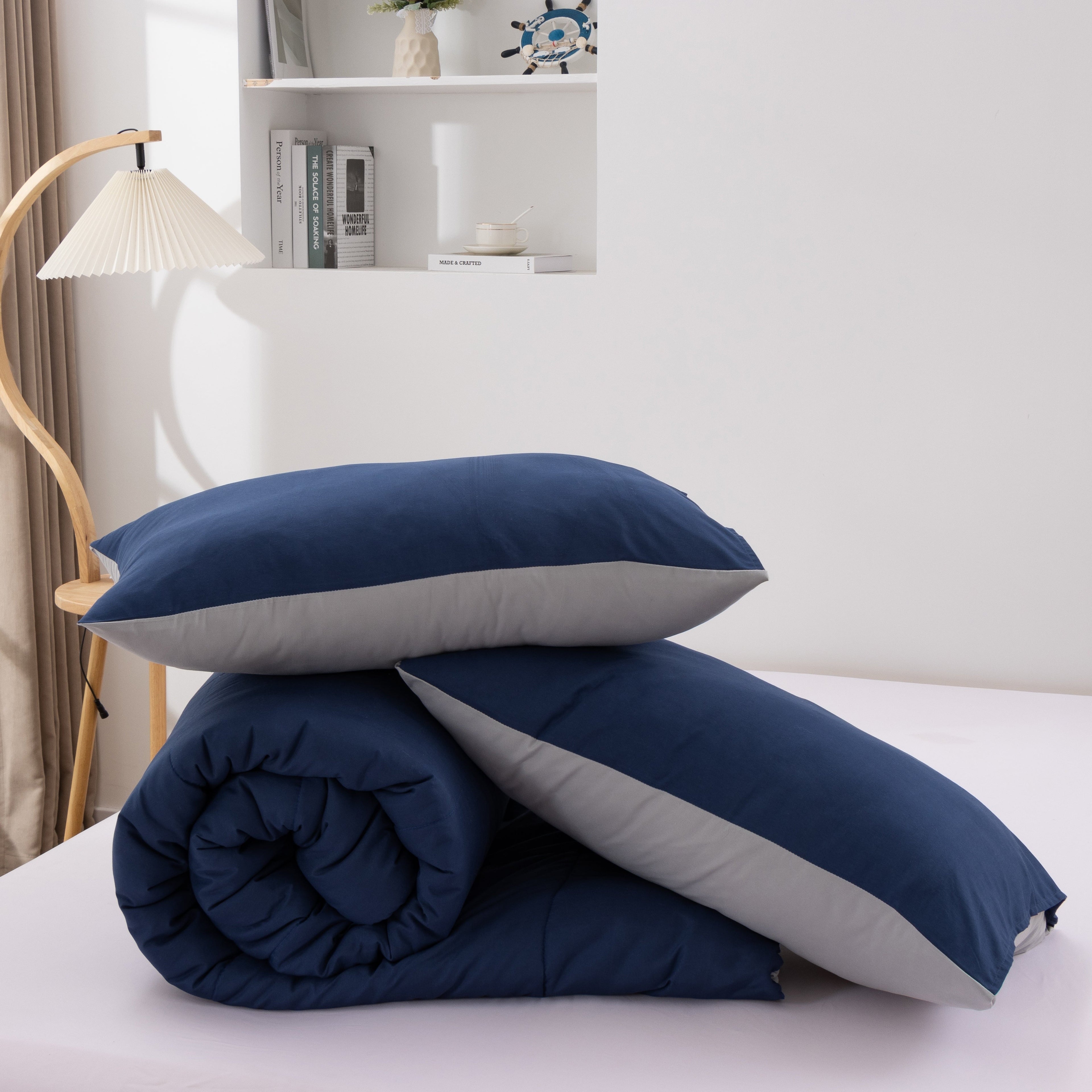 Heavyweight Warmth Queen Comforter Set All Season Reversible Bed Set with 2 Pillow Cases 3 Pieces Bedding Sets Down Alternative Blue/Gra... - All-Season Down Alternative Comforter Insert Detail