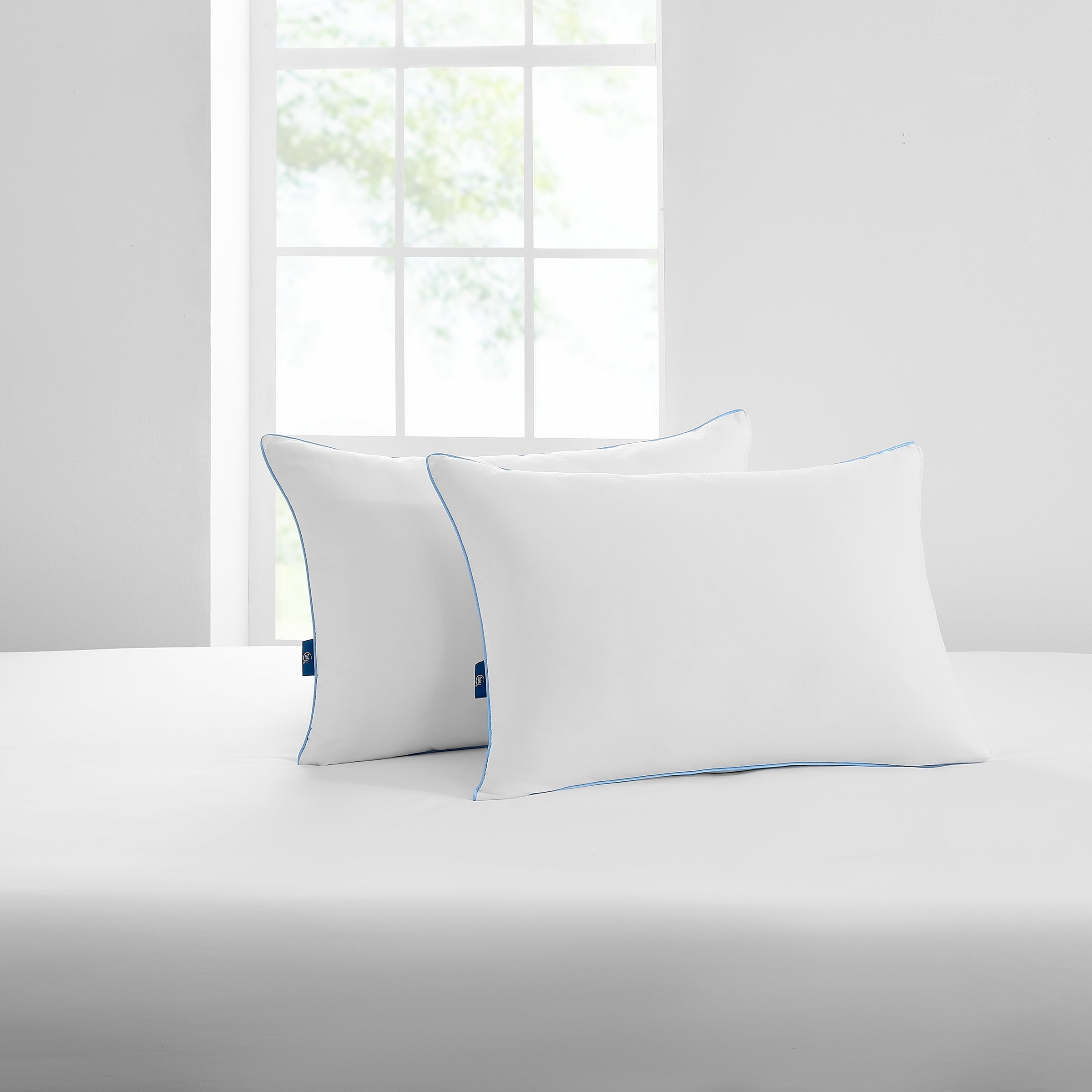 Decorative Plump Cool Nites Bed Pillow, Standard/Queen, 2 Pack - Hotel Quality Plush Sleeping Pillows Detail