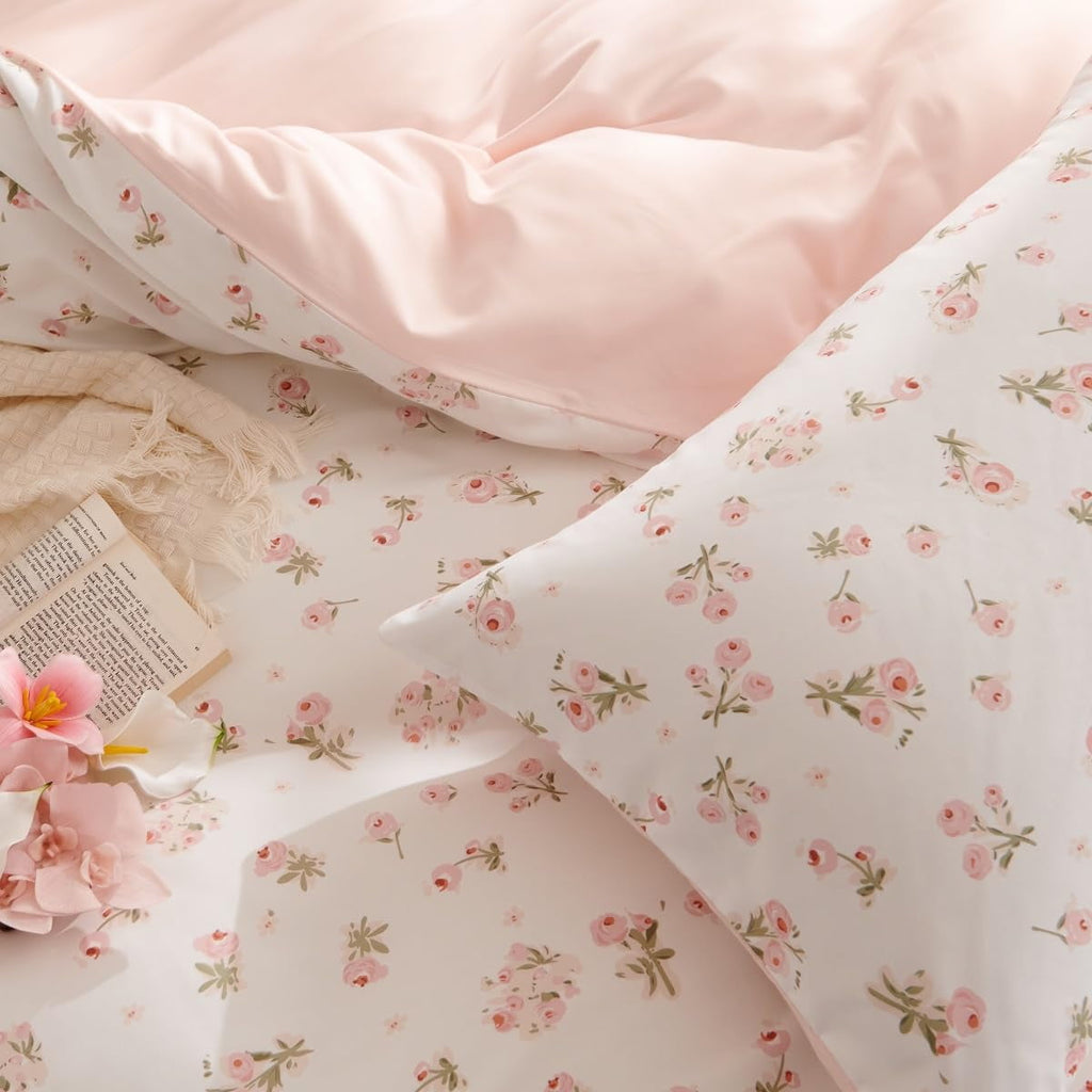Fluffy Down Alternative Pink loyalty Floral Comforter Queen Sets, 3 Pieces Chic Botanical Pink White Floral Reversible Comforter for All Season - Hypoallergenic Ultra-Fluffy Quilt for Winter Detail