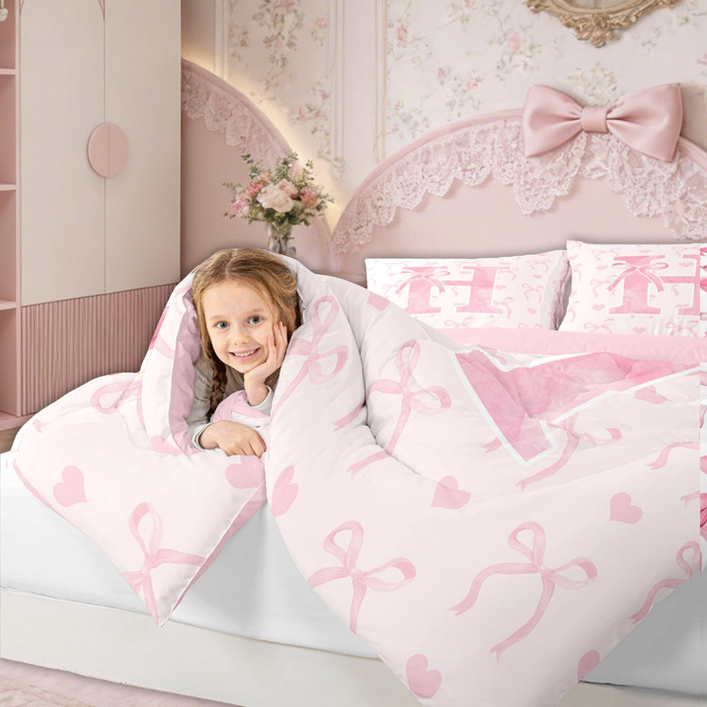 Hypoallergenic Cloud Kawaii Bowknot Bedding Sets Full with Comforter, Initial H Duvet Insert, Romantic Initial A-Z Decor, Reversible - All-Season Down Alternative Comforter Insert Detail