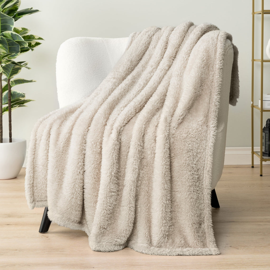 Reversible Sherpa Sherpa Throw Blanket For Couch Sofa, Cream Beige Fluffy Warm Plush Blanket for Bed, Cozy Super Soft Lightweight Throw... - Luxury Knitted Decorative Throw Blanket with Fringes Detail