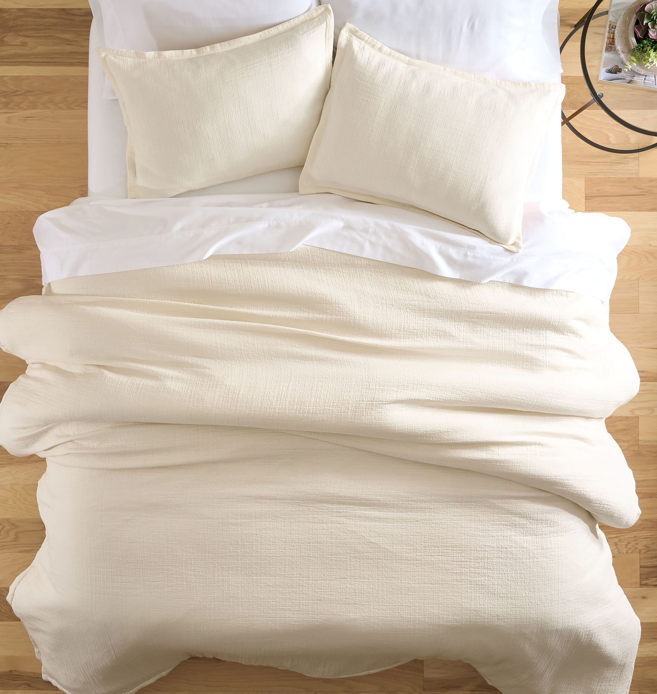 Hypoallergenic Cloud 3-Piece Cream Gauze Comforter Set, Adult Full/Queen - Luxurious Quilted Duvet Cover Set Detail