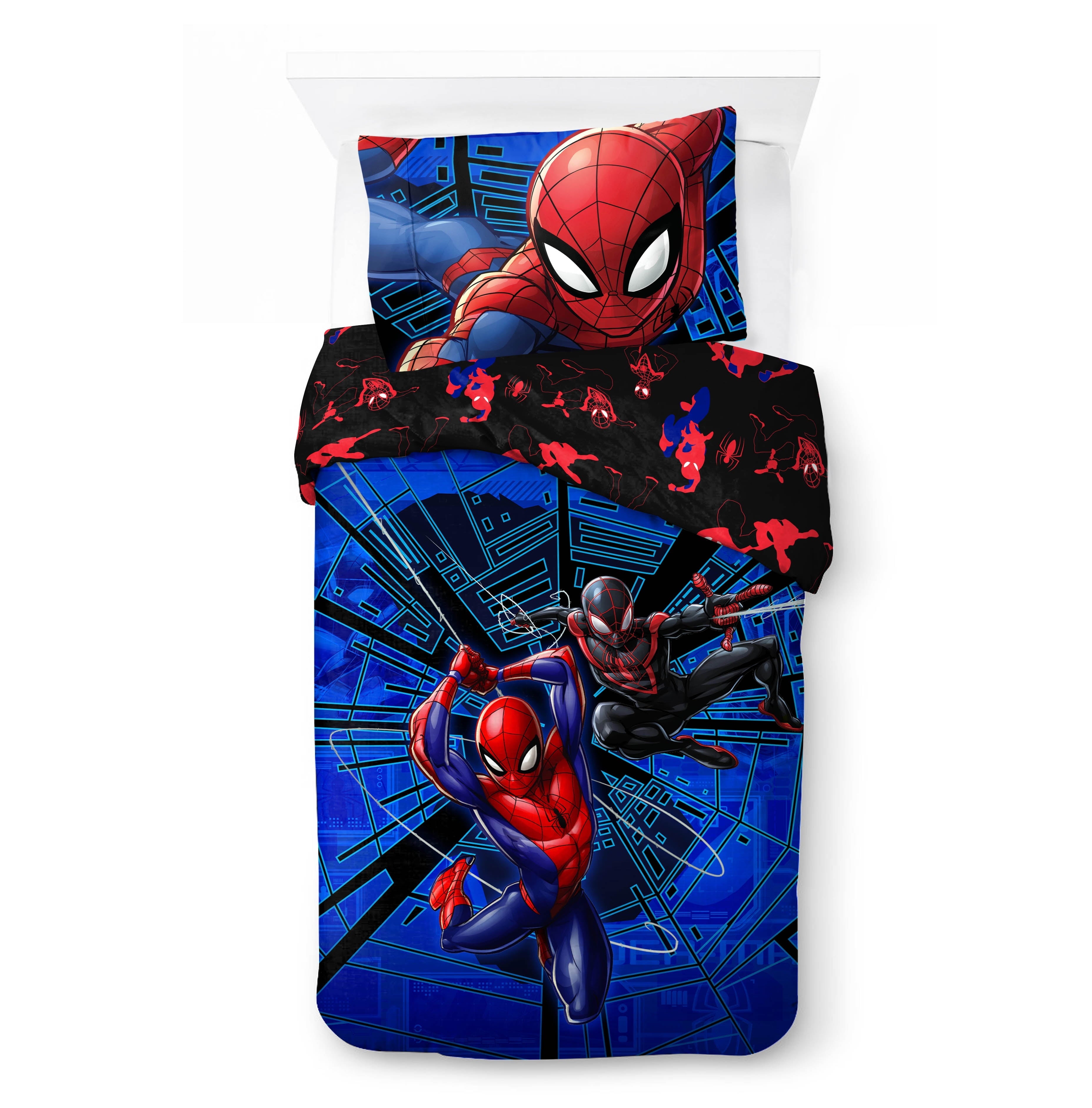 Fluffy Down Alternative Spiderman Techno City Kids 2 Piece Blue Reversible Comforter and Pillowcase Set, Twin/Full - All-Season Down Alternative Comforter Insert Detail