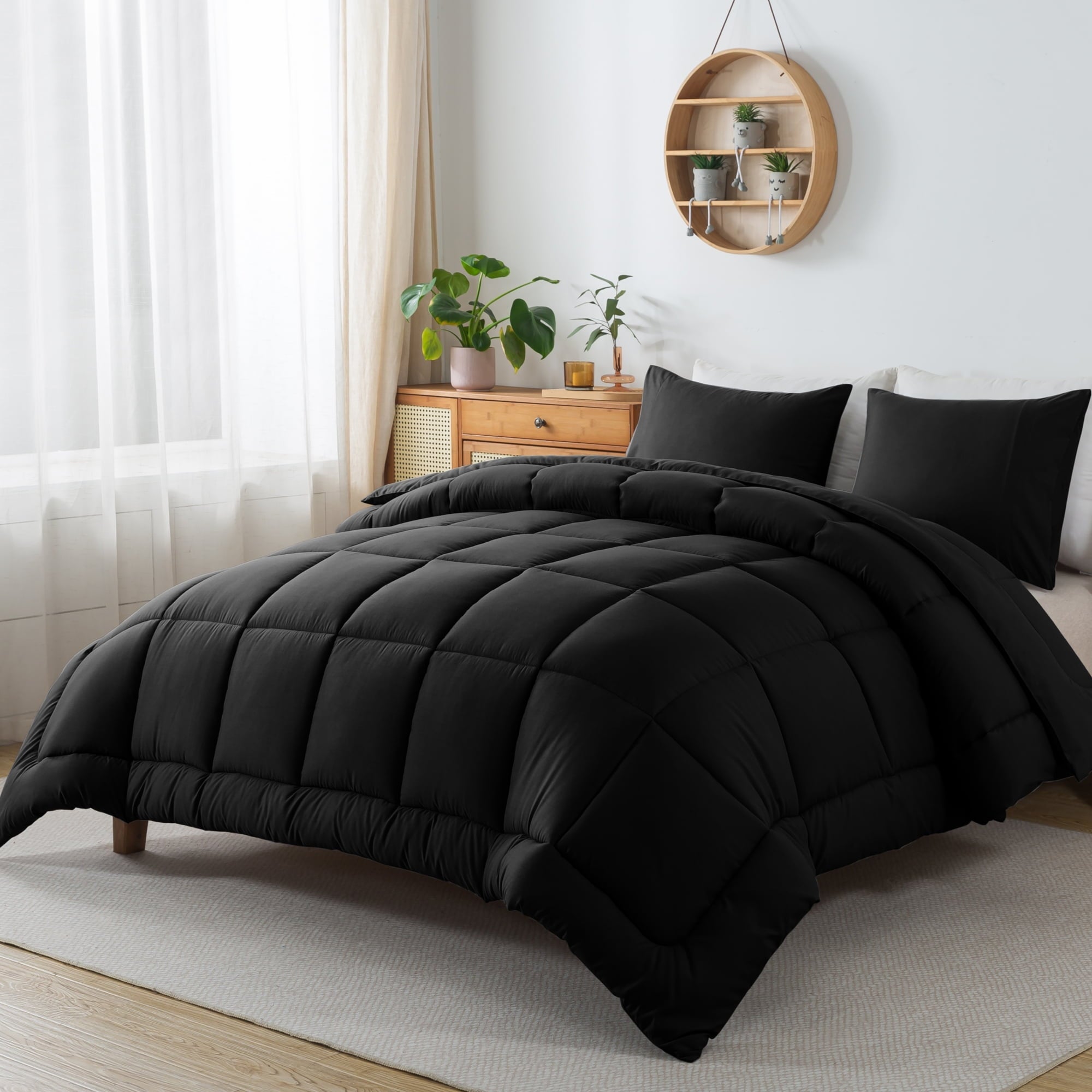 Fluffy Down Alternative Queen Size 3-Piece All-Season Down Alternative Comforter Set Deep Black (Comforter and Pillowcase Bedding Set / bed i... - Cloud-Like Soft Lightweight Bed Comforter Detail