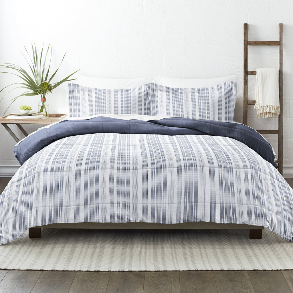 Hypoallergenic Cloud 2-Piece Navy Farmhouse Dreams ReversiblePrint Comforter Set, Twin/TwinXL - All-Season Down Alternative Comforter Insert Detail