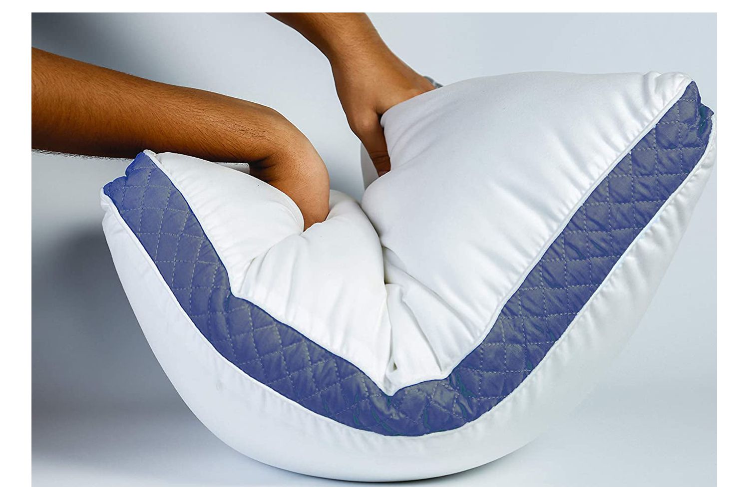 Ergonomic Memory Foam Gusseted Quilted Bed Pillows - Set of 2 Premium Bed Pillows for Side Sleepers and Back Sleepers - 2 Pack (King Size, Na - Ergonomic Memory Foam Pillow for Neck Pain Support Detail
