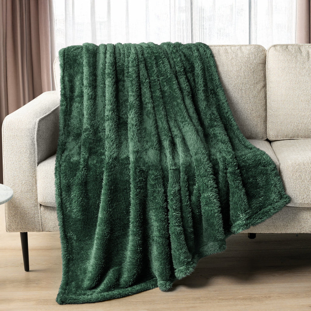Cozy Fleece Sherpa Throw Blanket For Couch Sofa, Emerald Green Fluffy Warm Plush Blanket for Bed, Cozy Super Soft Lightweight Thr... - Lightweight Plush Warm Blanket for All Seasons Detail